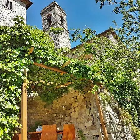 La Rosa Dei Vespucci Historic * غريفي ان شنتي